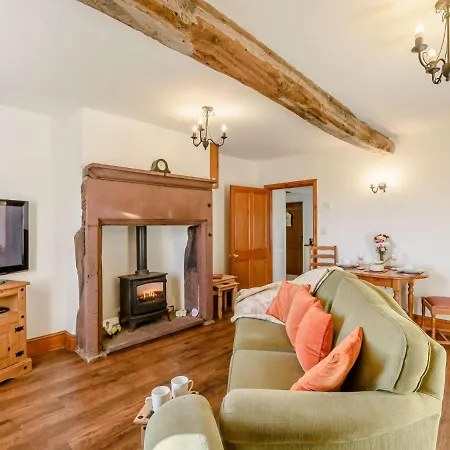 1 Bed In 28790 Holiday home