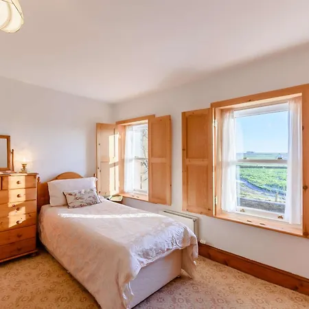 1 Bed In 28790 Holiday home